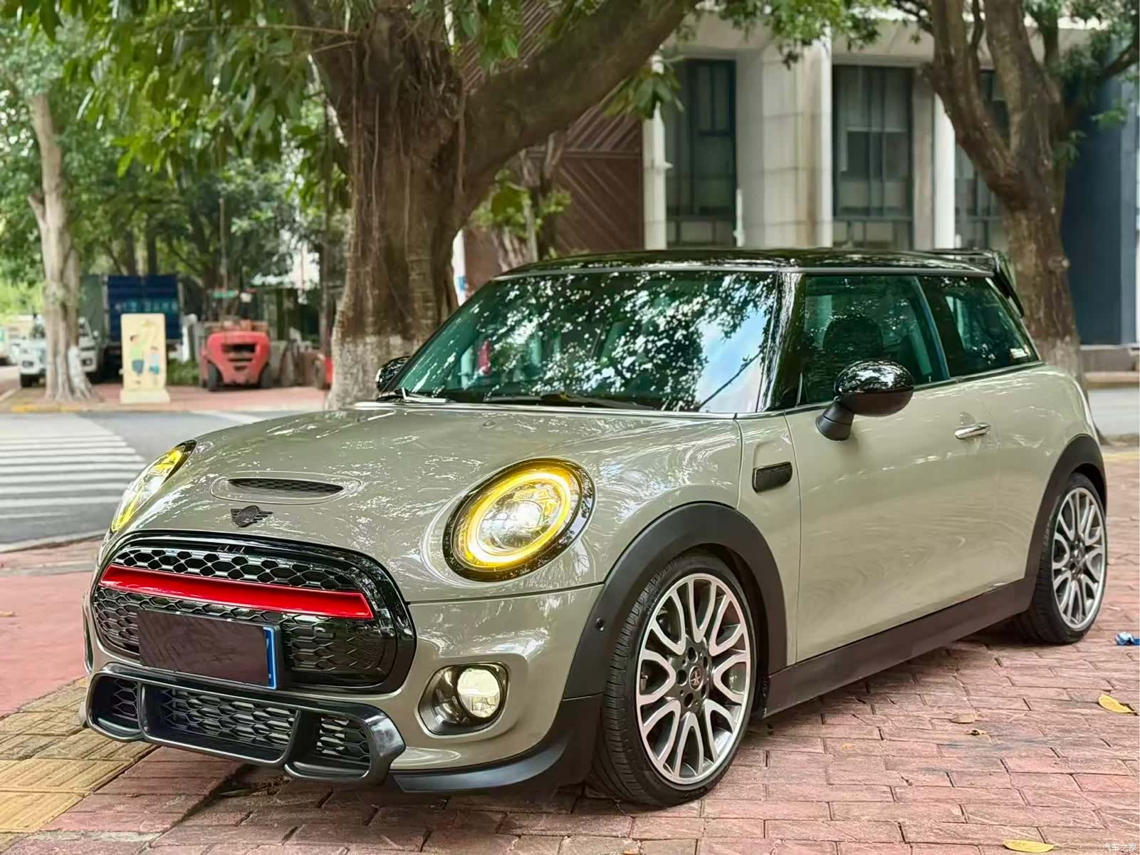 Mini Cooper, 2019 1