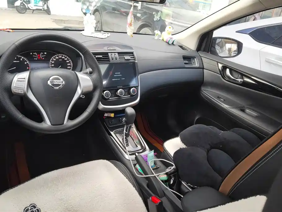Nissan TIIDA