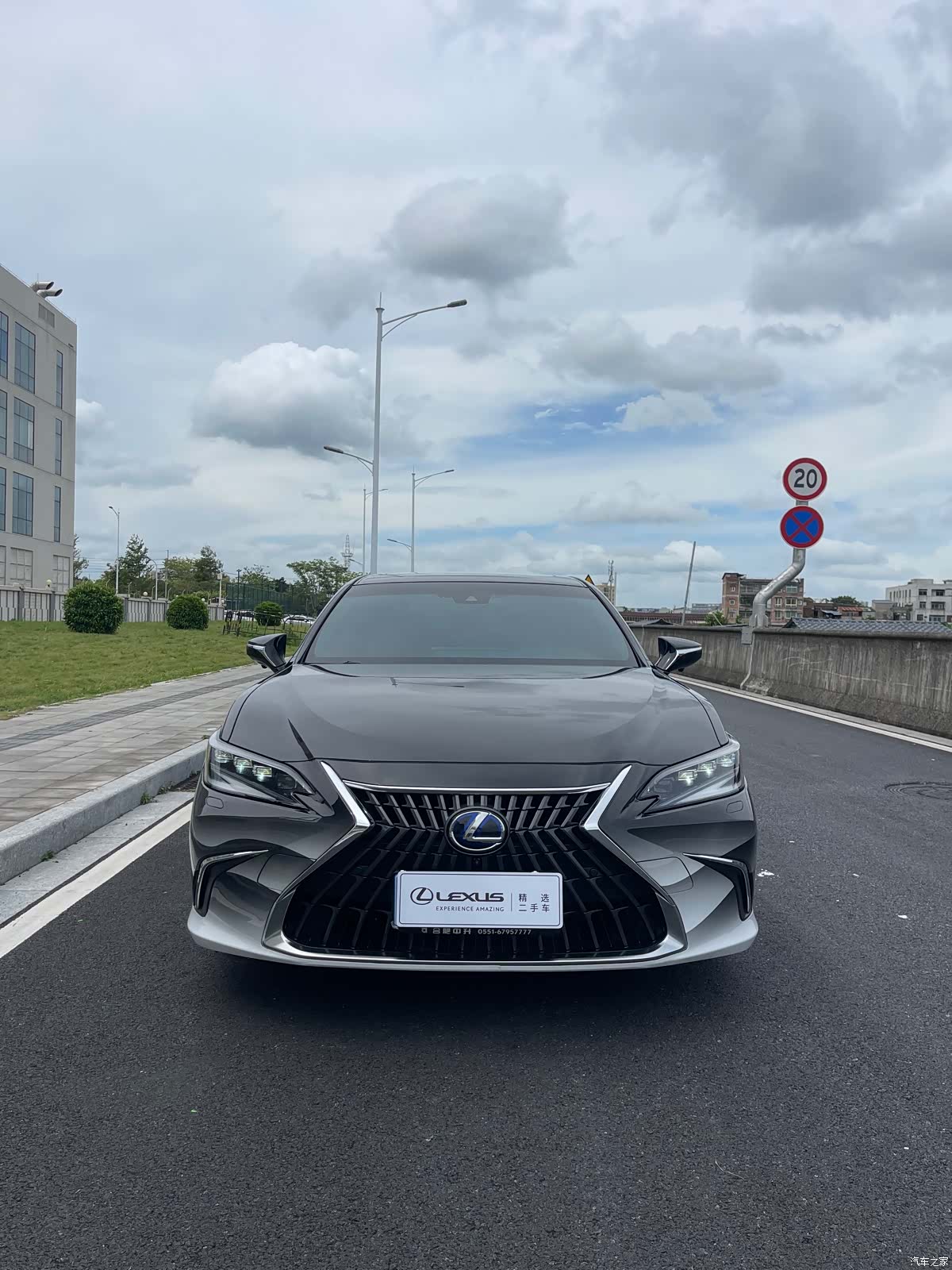 Lexus ES, 2022 2