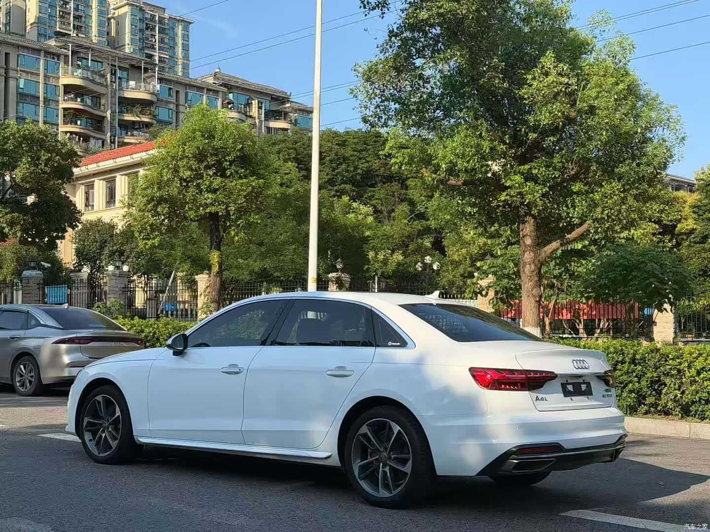 Audi A4L, 2021 6