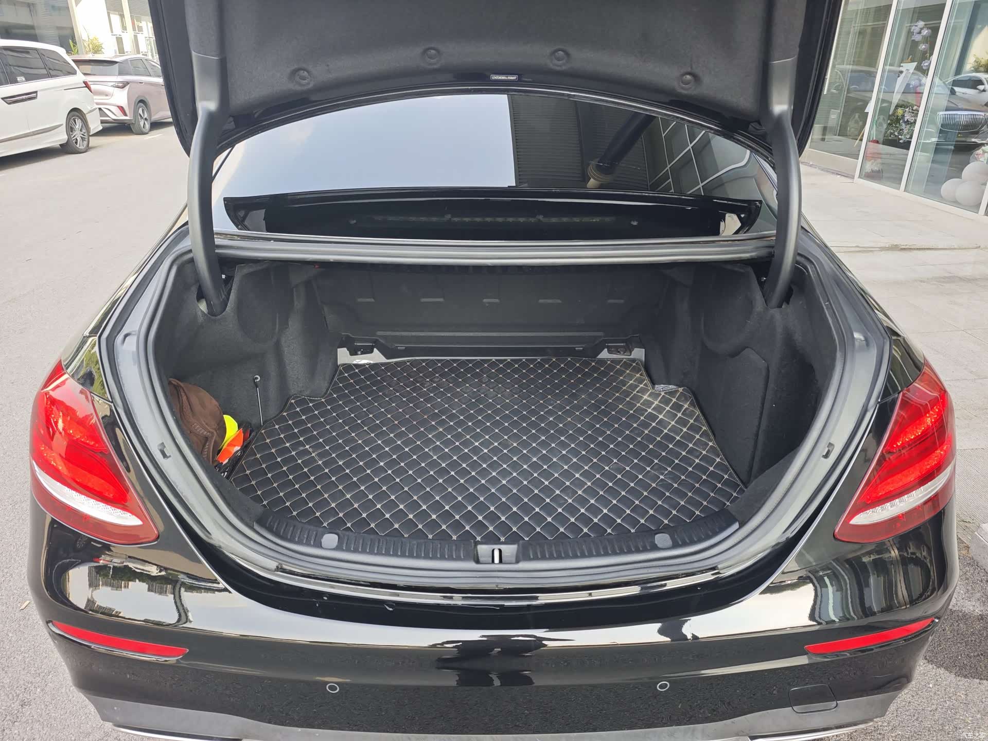 Mercedes-Benz E-Class, 2020 23