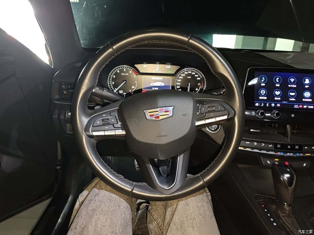 Cadillac CT4, 2022 11