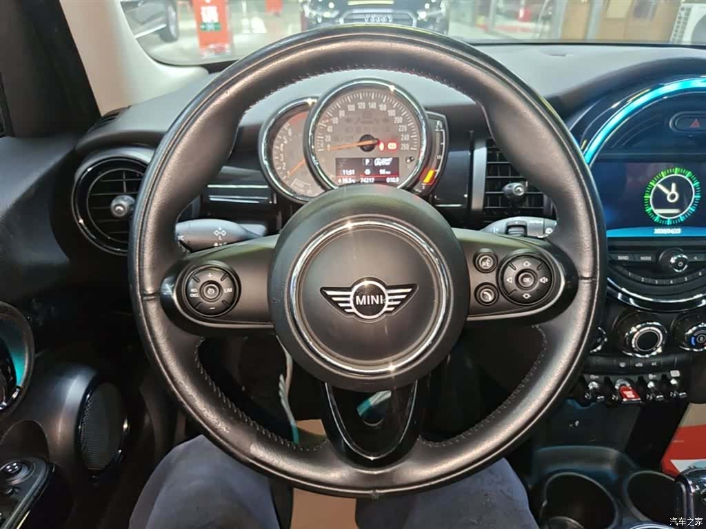 Mini Cooper, 2019 11