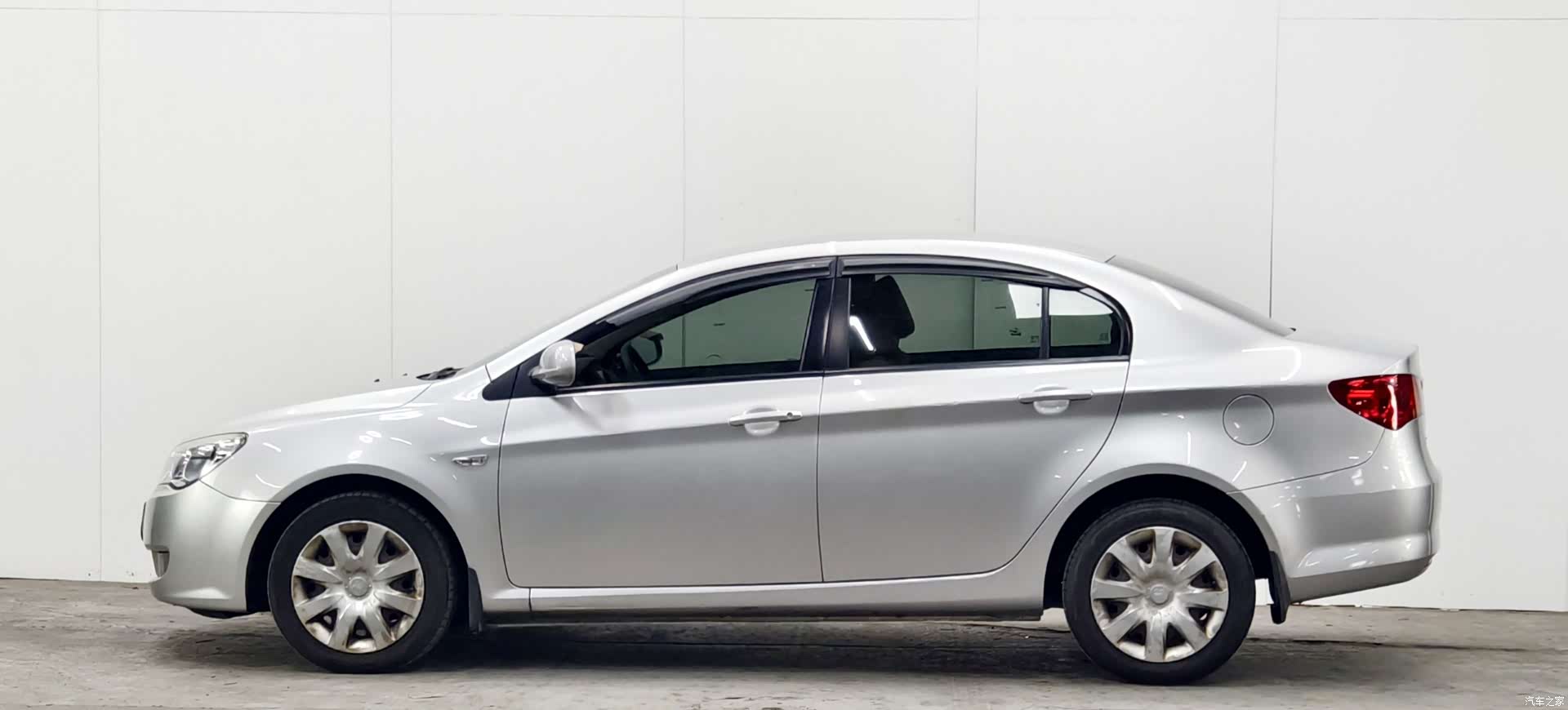 Roewe 350, 2011 7