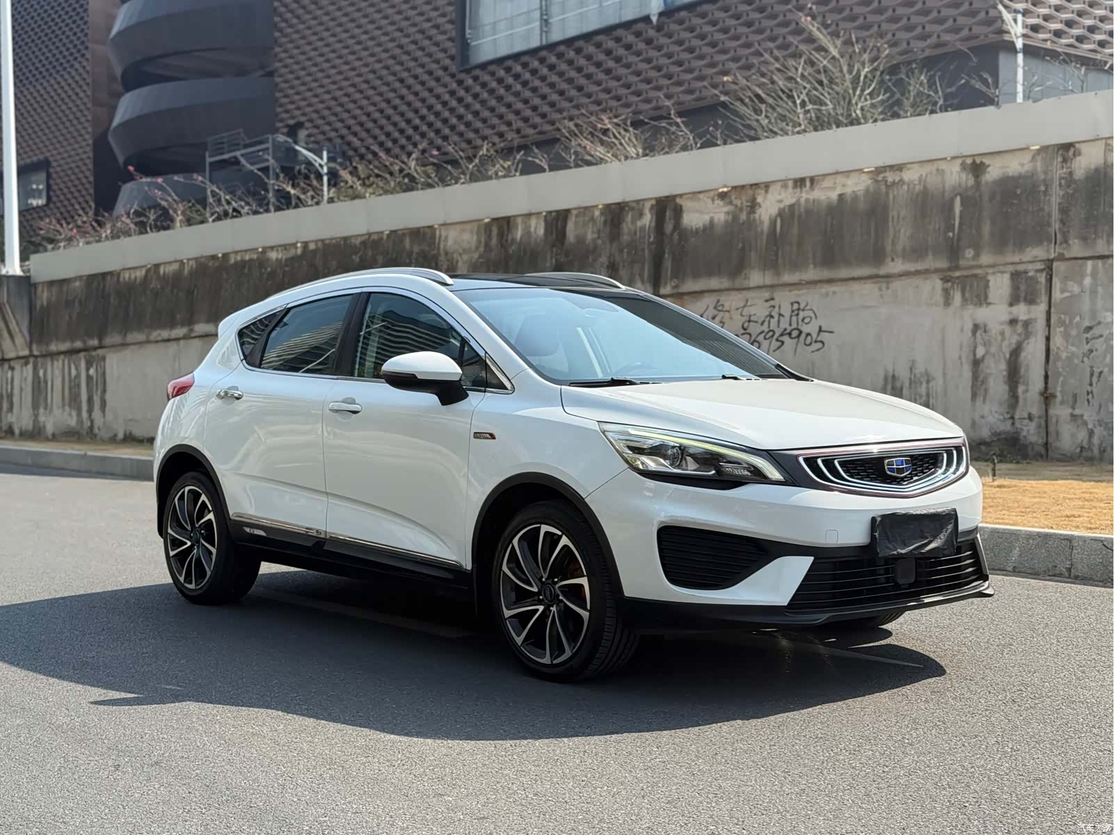Geely Emgrand, 2018 3