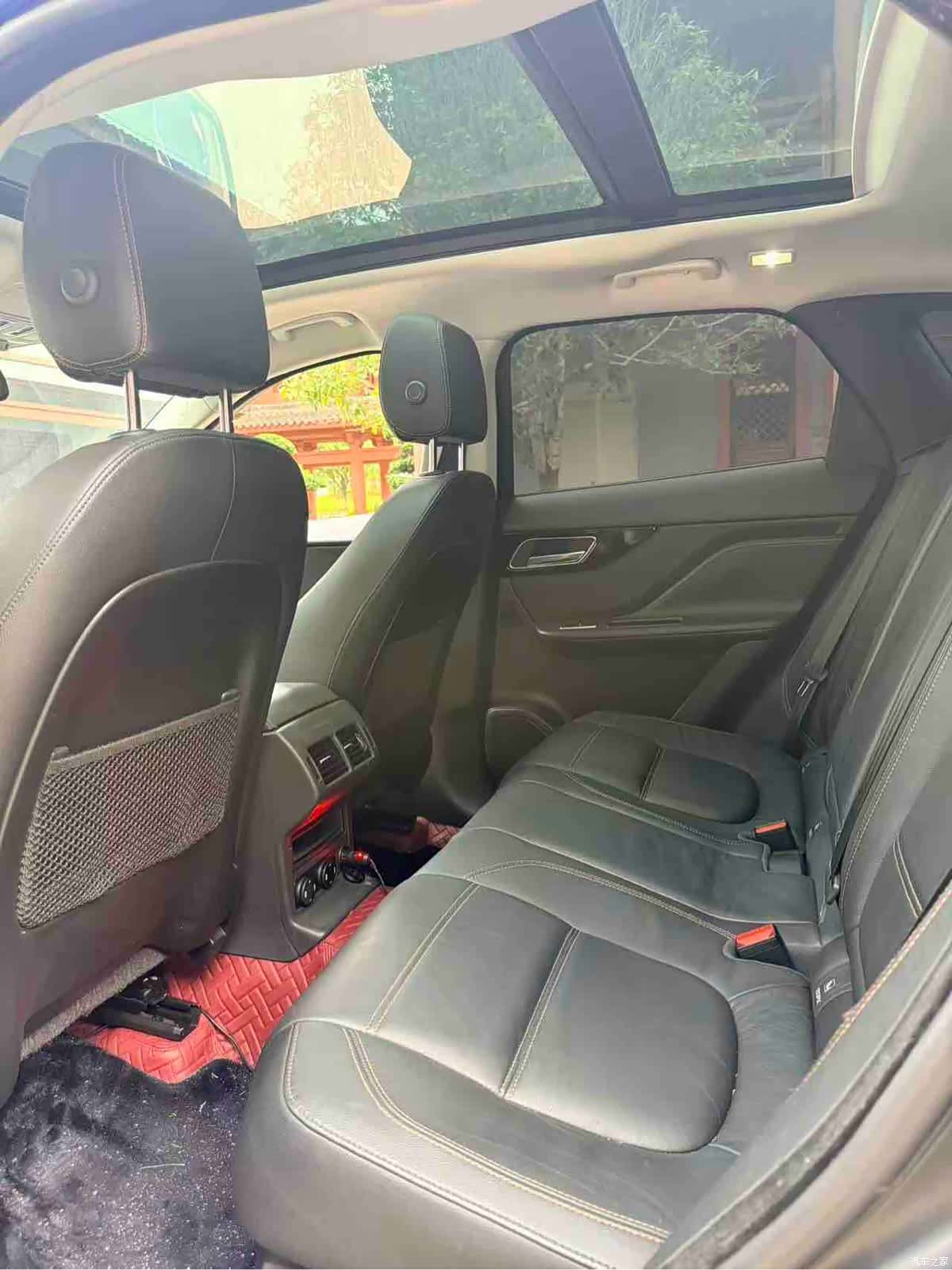 Jaguar F-PACE, 2018 8