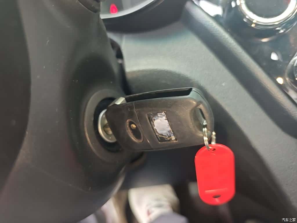 Kia K2, 2015 9