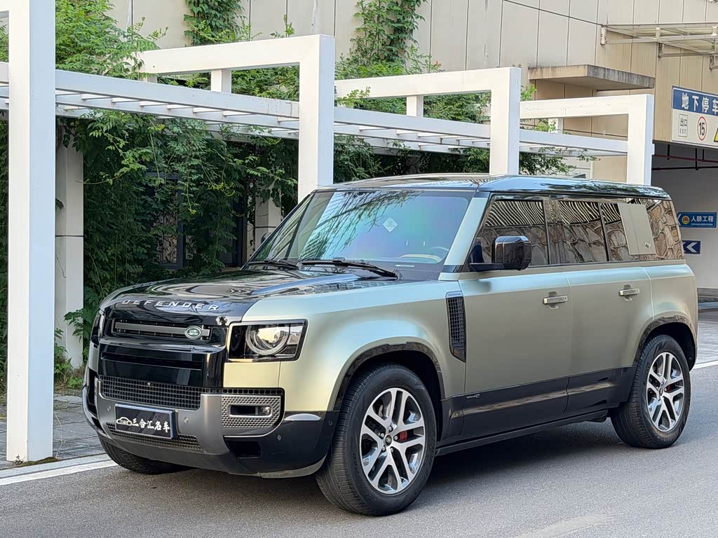 Land Rover Defender
