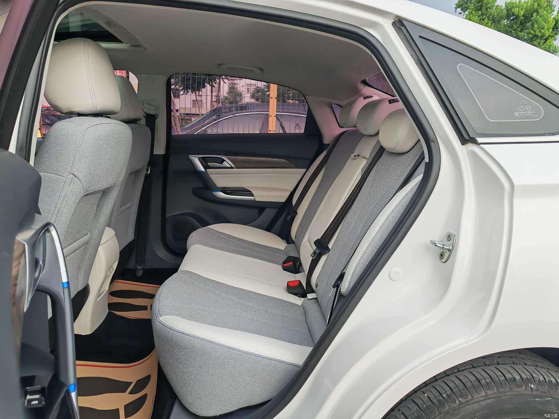 BAIC EU5, 2018 10