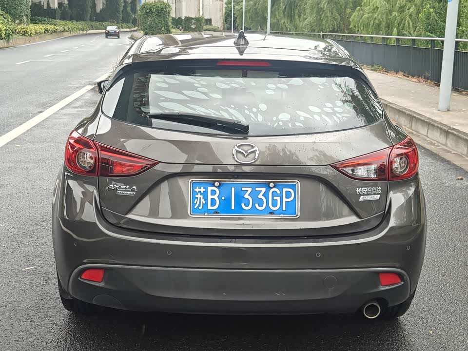 Mazda 3 Angkesaila