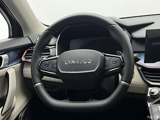 Lynk & Co 02, 2022 10