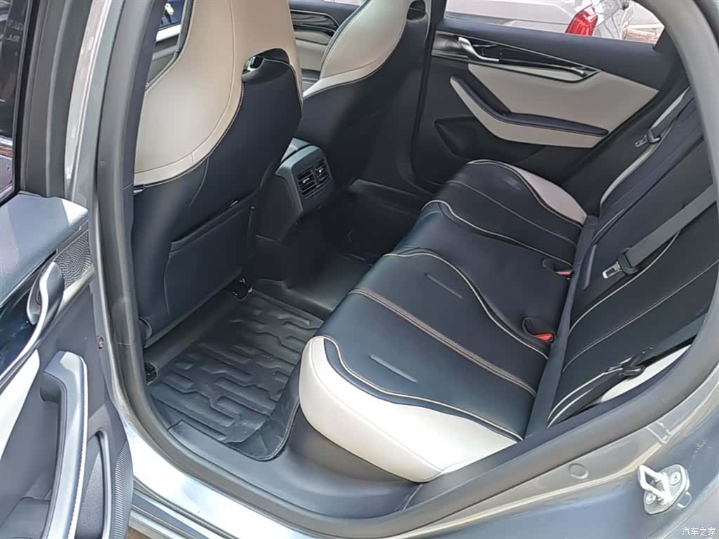 BYD Qin, 2022 17