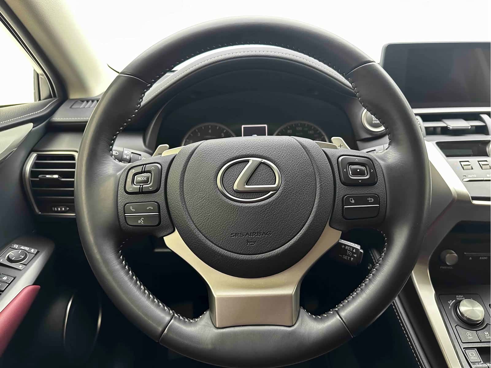 Lexus NX, 2021 17