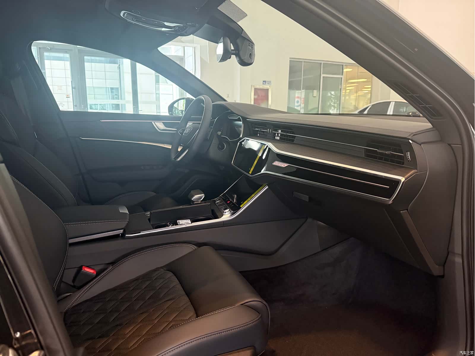 Audi A6L, 2026 8