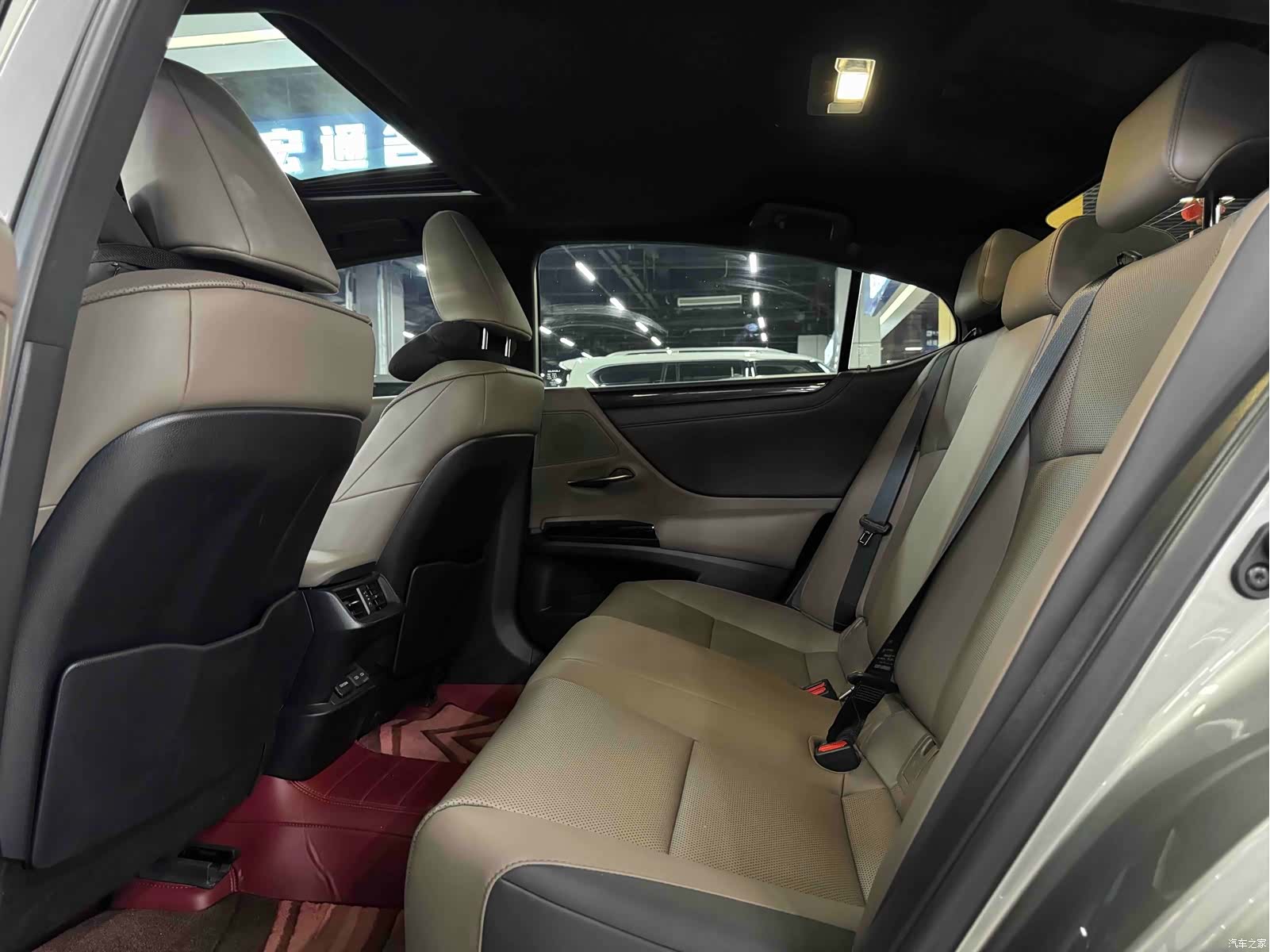 Lexus ES, 2023 6