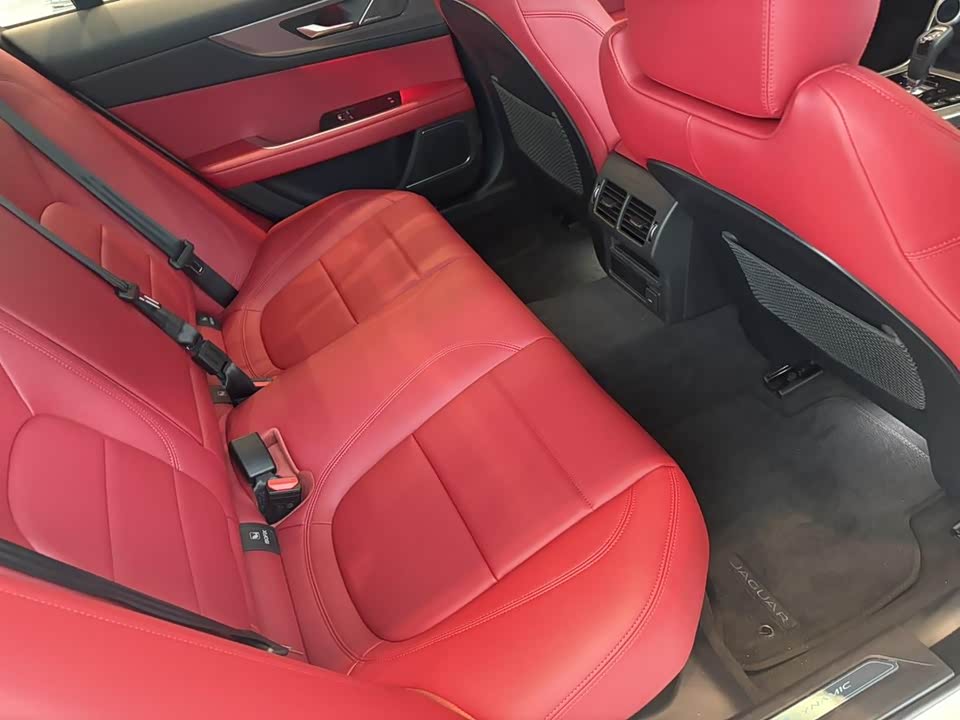 Jaguar XEL Jaguar XEL