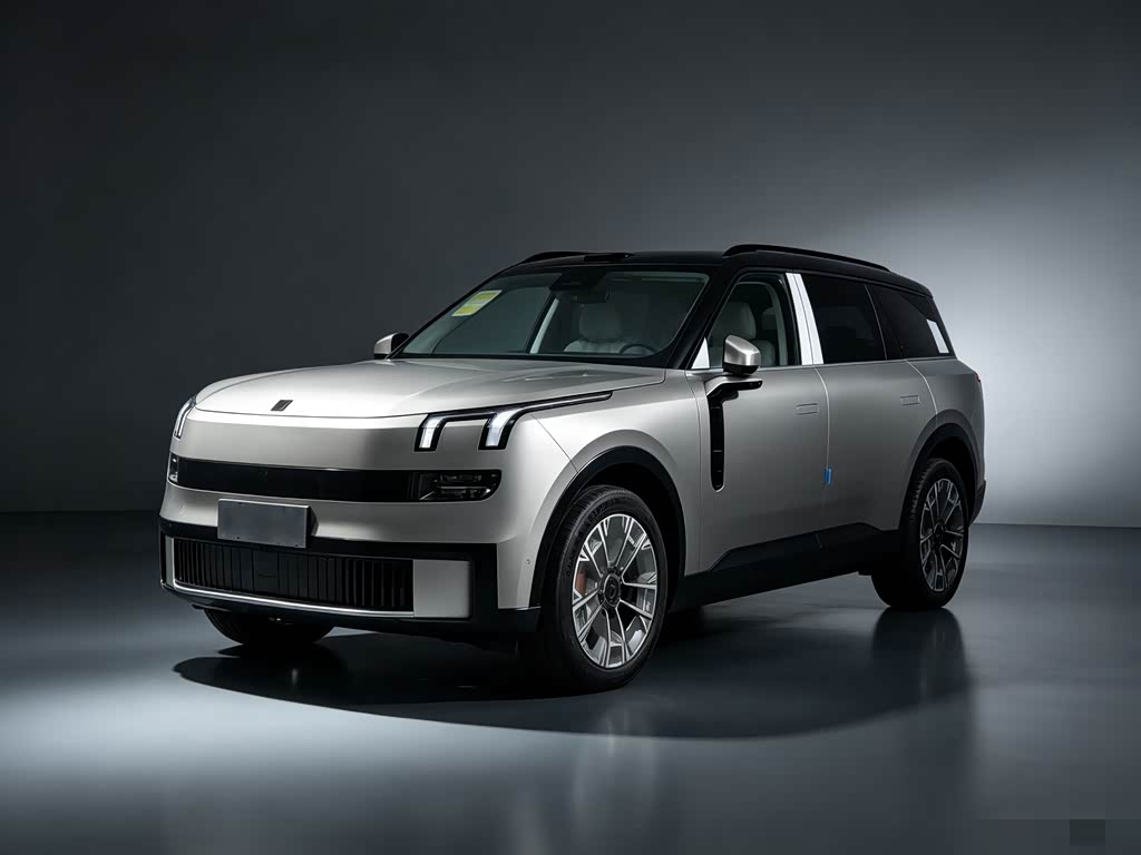 Lynk & Co 900 2025 2.0T Ultra 6 мест