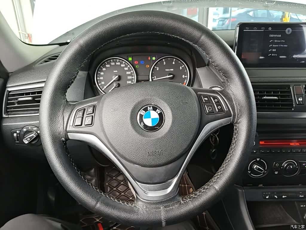 BMW X1, 2015 11