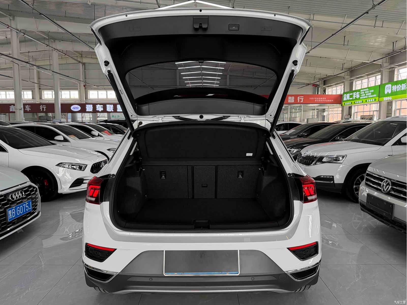 Volkswagen T-ROC, 2022 19