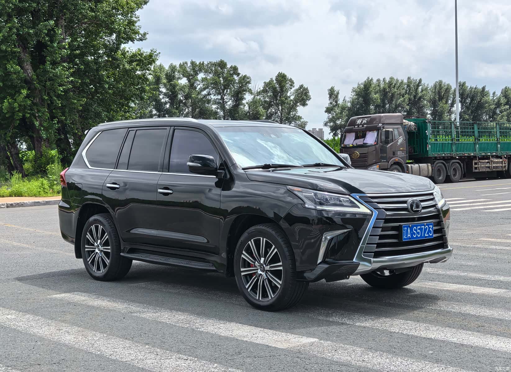 Lexus LX, 2016 3