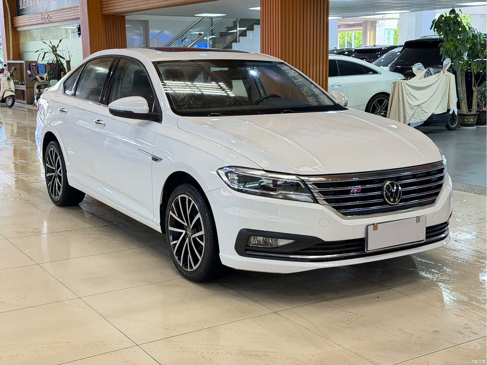 Volkswagen Lavida, 2021 3
