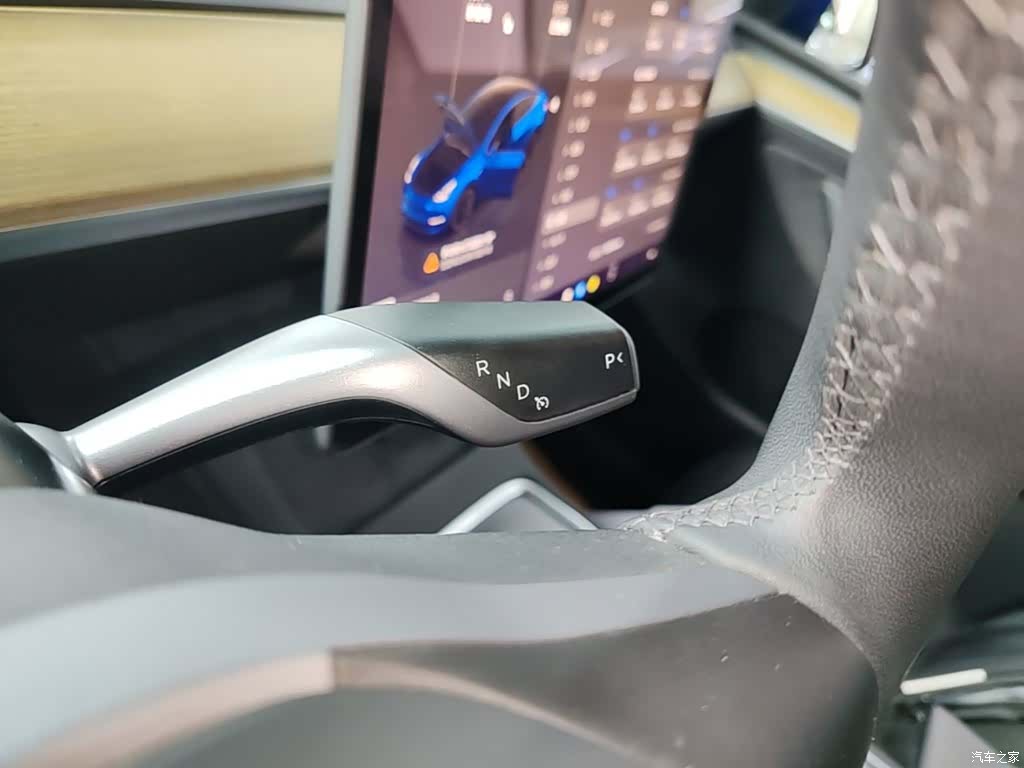 Tesla Model Y, 2023 10