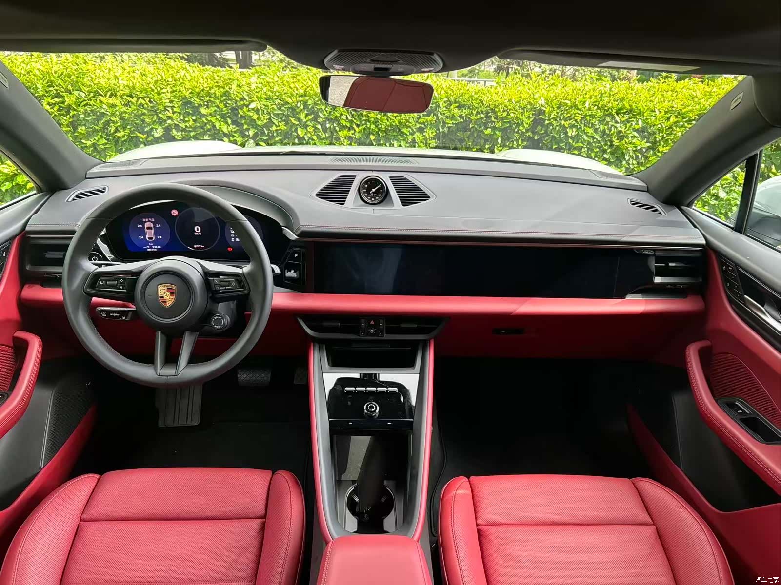 Porsche Macan, 2026 10