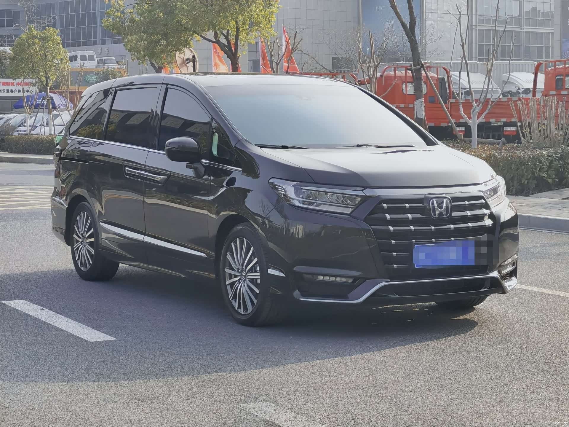 Honda Elysion, 2023 3