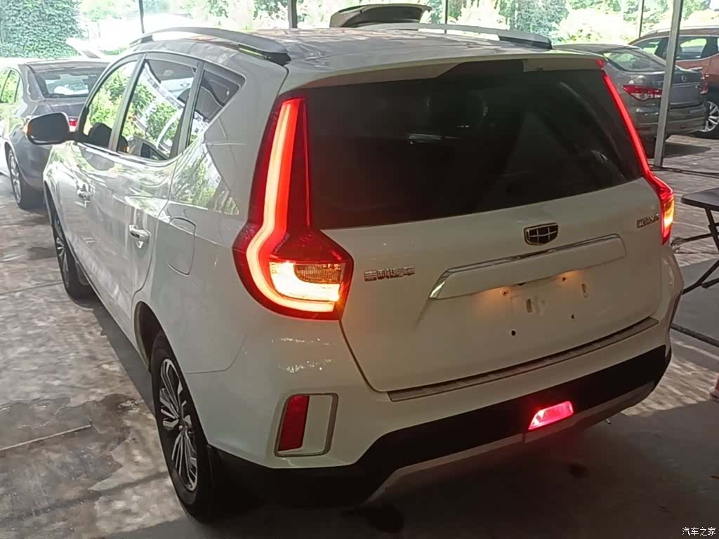 Geely X6, 2017 23