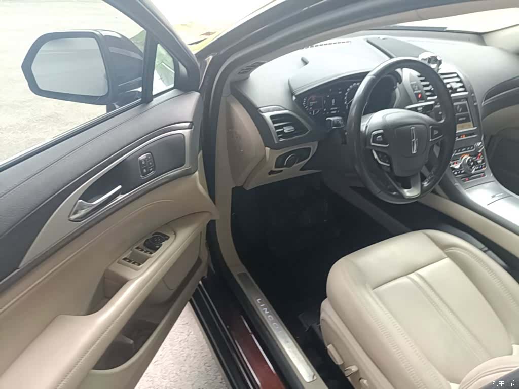 Lincoln MKZ, 2019 16