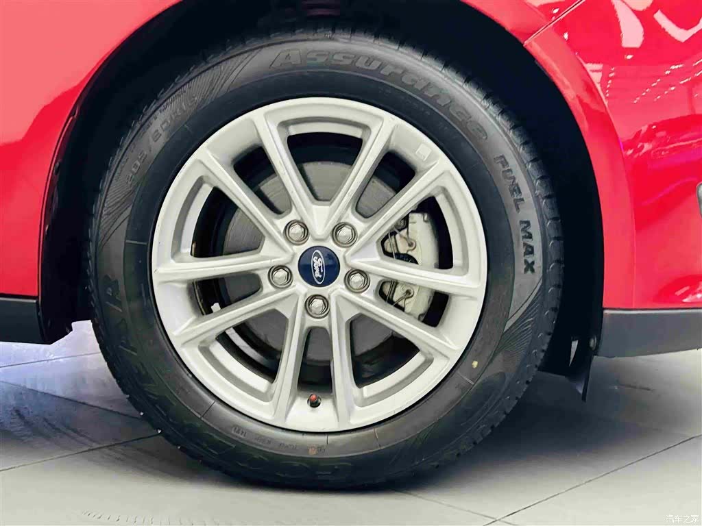 Ford Focus, 2017 10