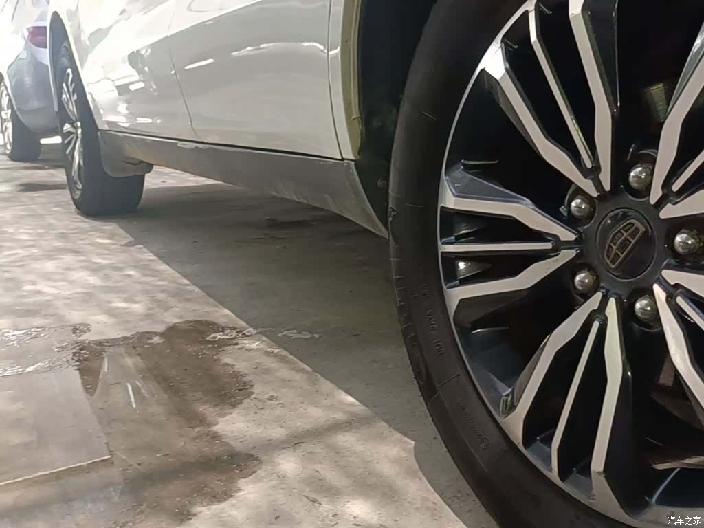Geely X6, 2017 21