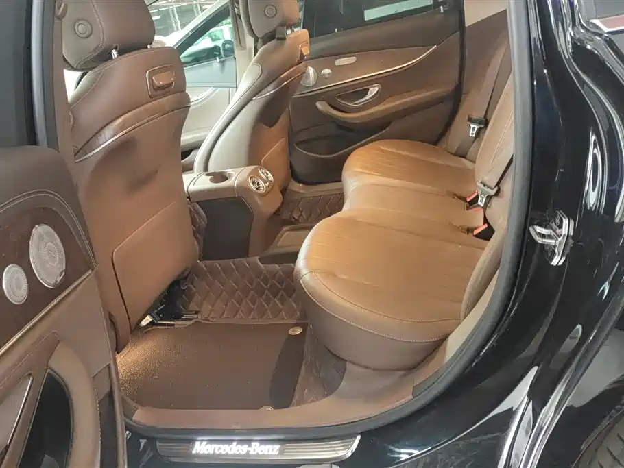 Mercedes-Benz E-class Mercedes-Benz E-class
