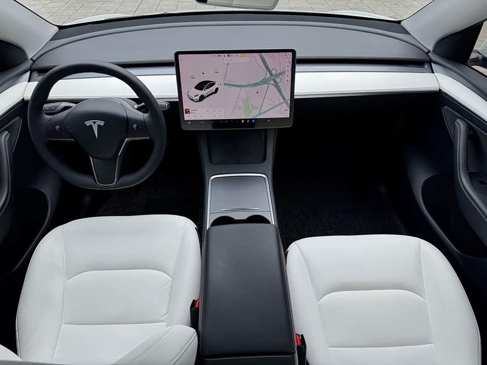 Tesla Model Y Tesla Model Y