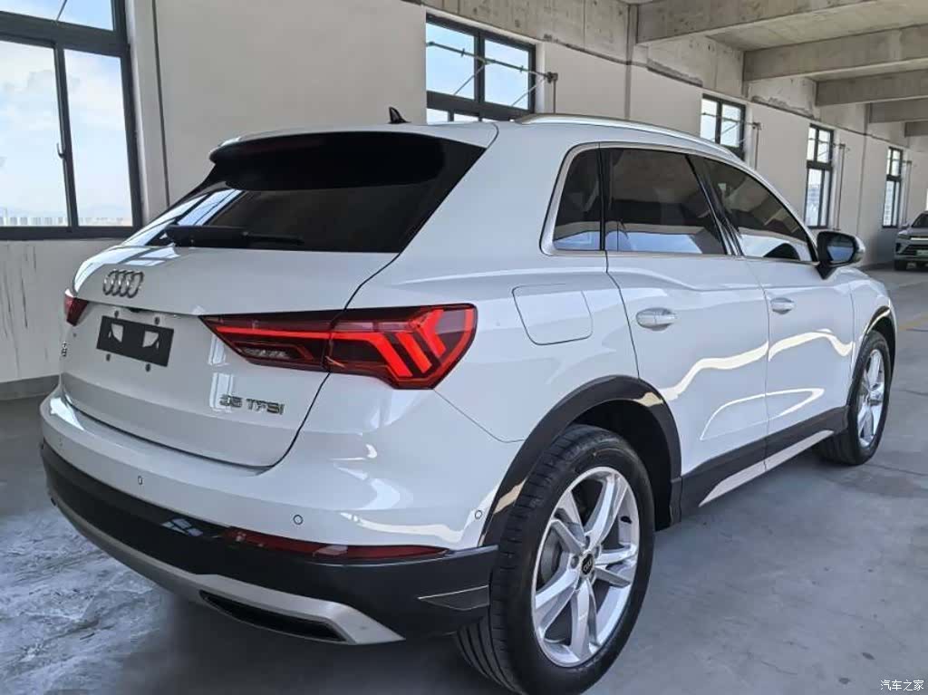 Audi Q3, 2023 6
