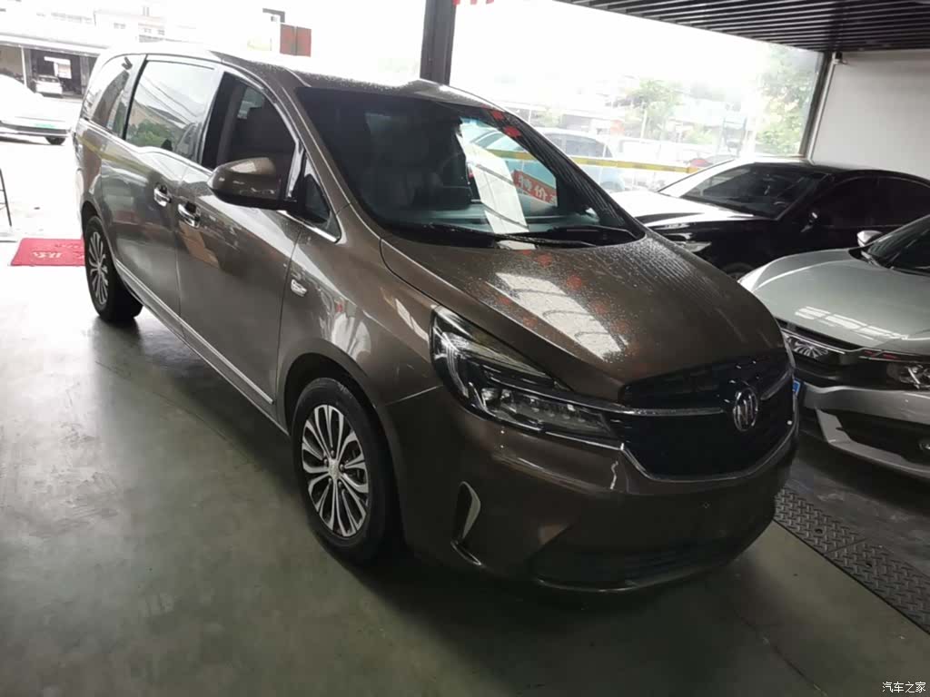 Buick GL8, 2020 4