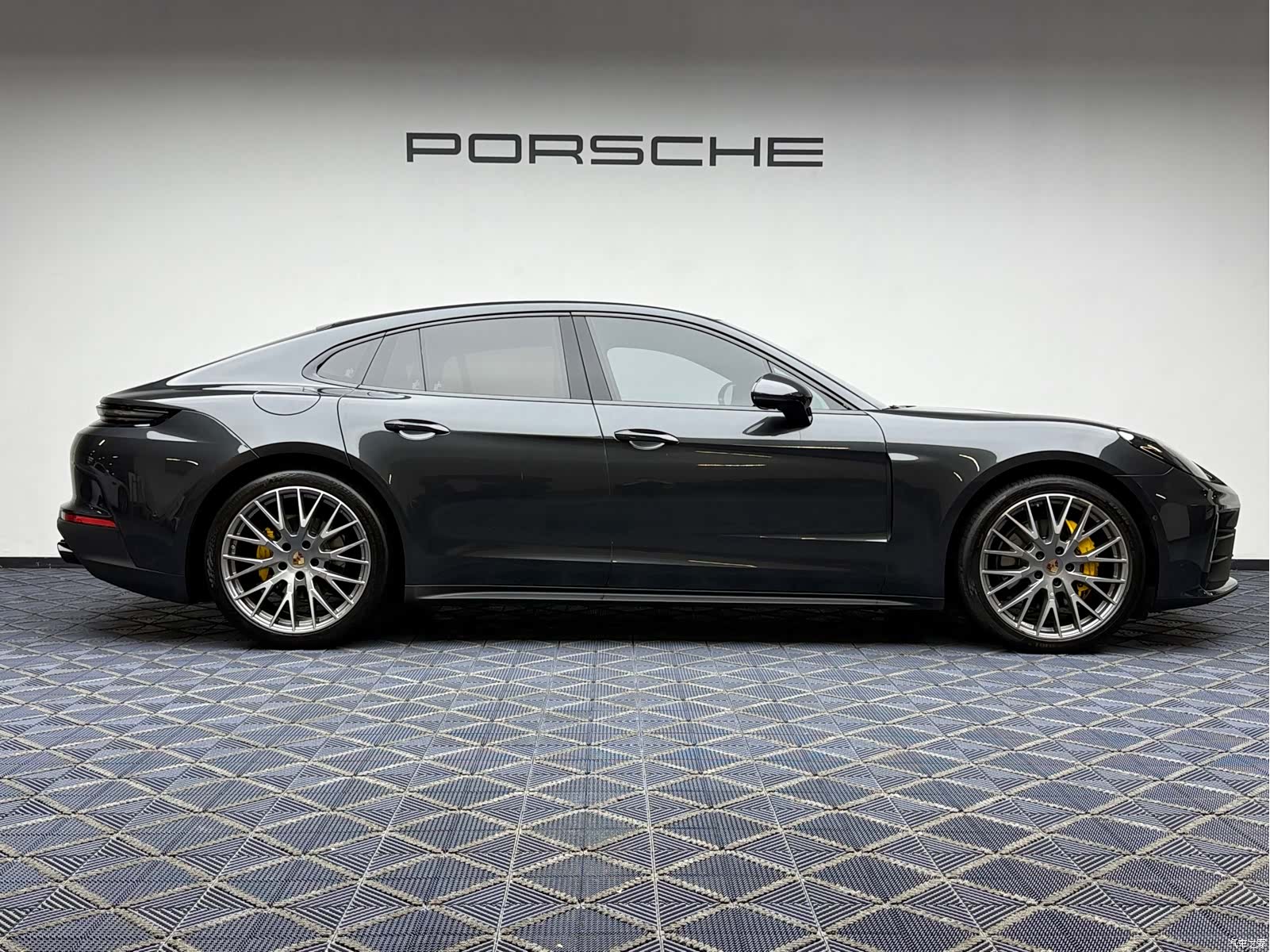 Porsche Panamera, 2025 16
