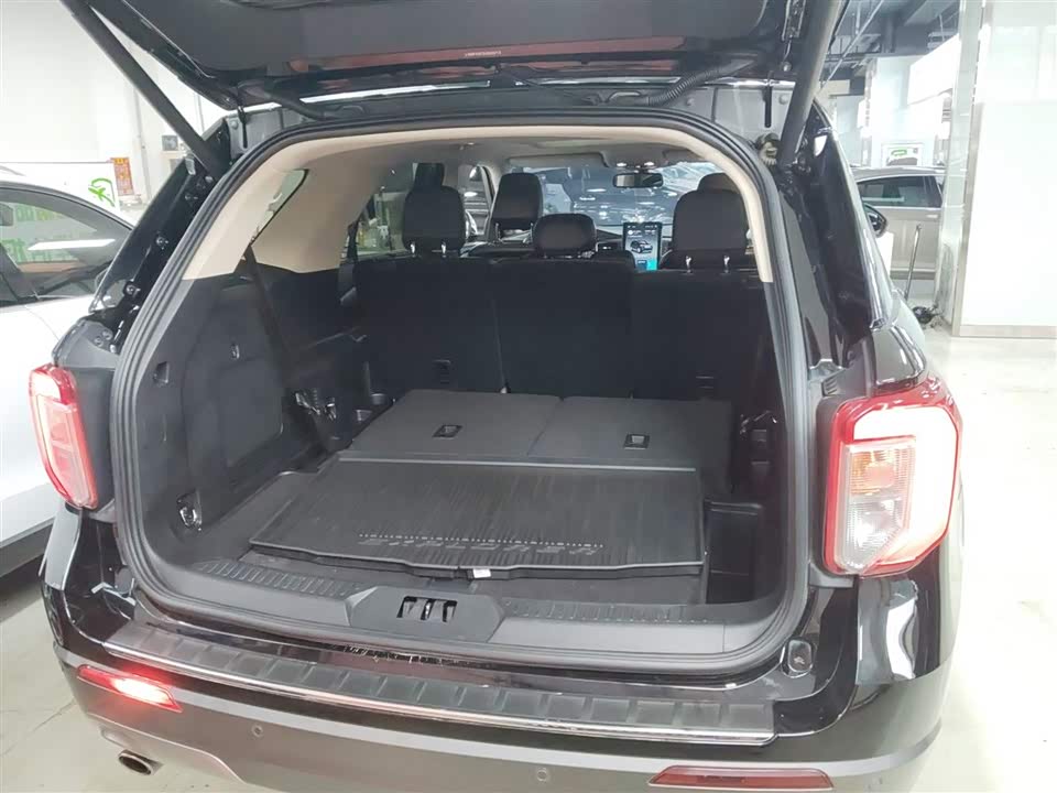Ford Explorer Ford Explorer