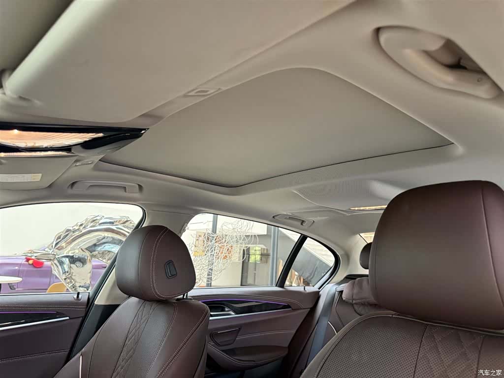 BMW 5 Series, 2024 10