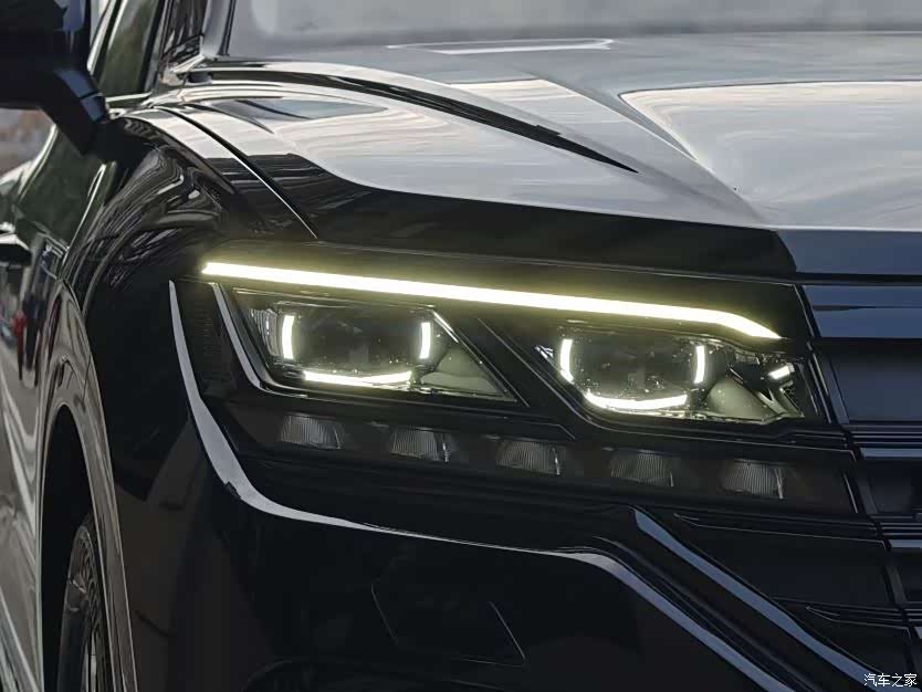 Volkswagen Touareg, 2023 10