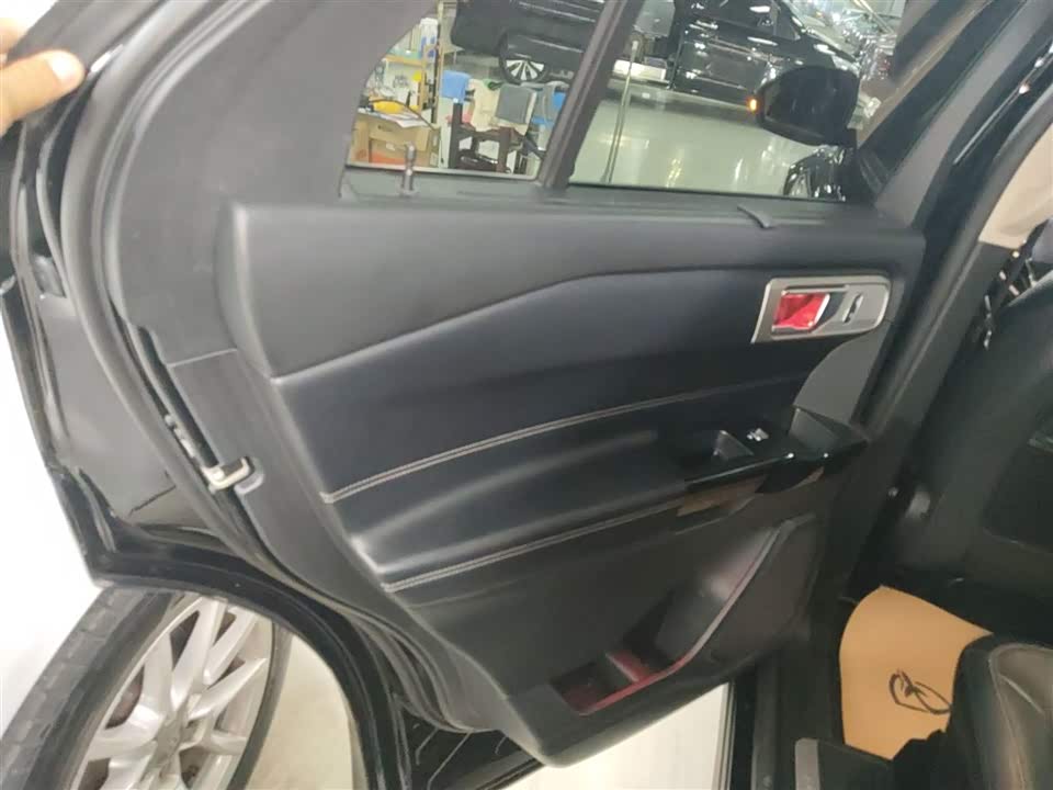 Ford Explorer Ford Explorer