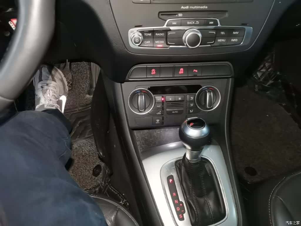 Audi Q3, 2018 14