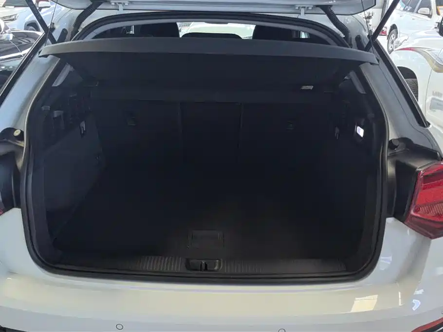 Audi Q2L Audi Q2L