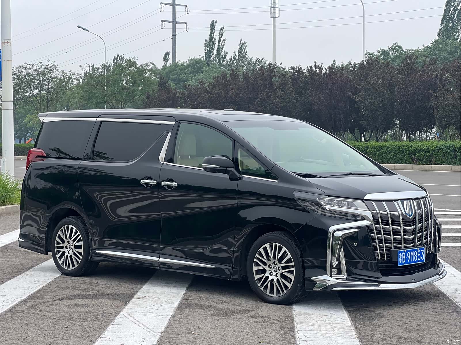 Toyota Alphard, 2017 3