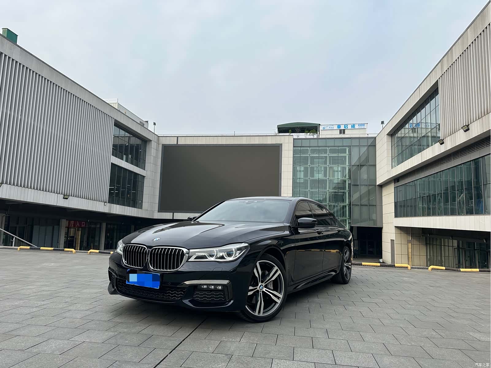 BMW 7 Series, 2019 1