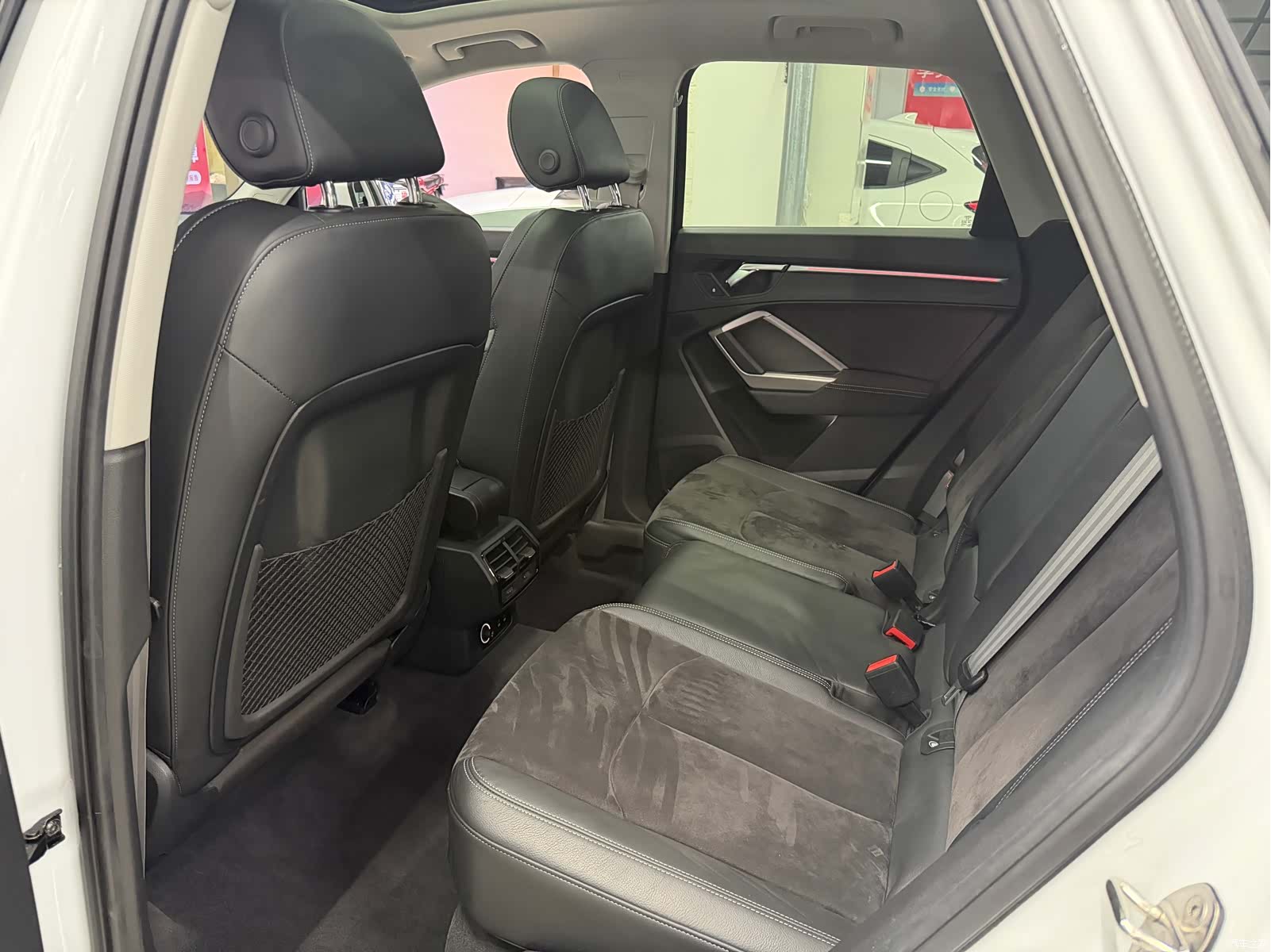 Audi Q3, 2022 13