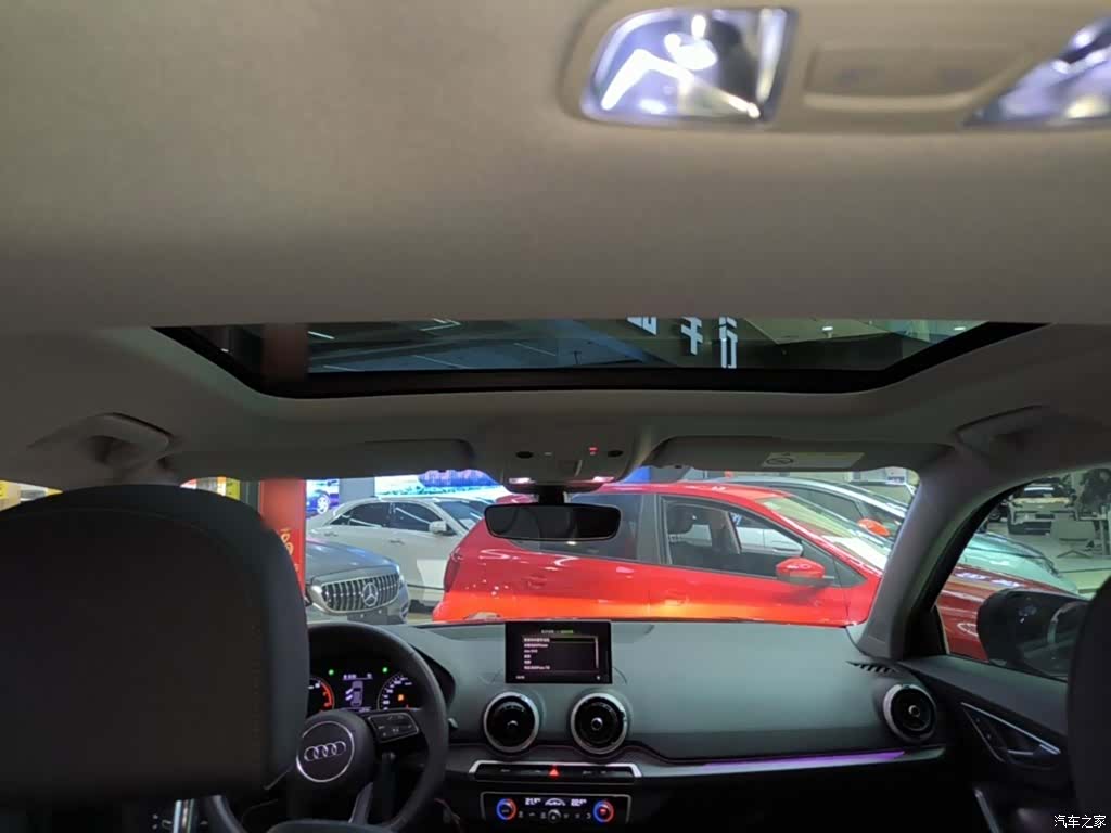 Audi Q2L, 2022 18