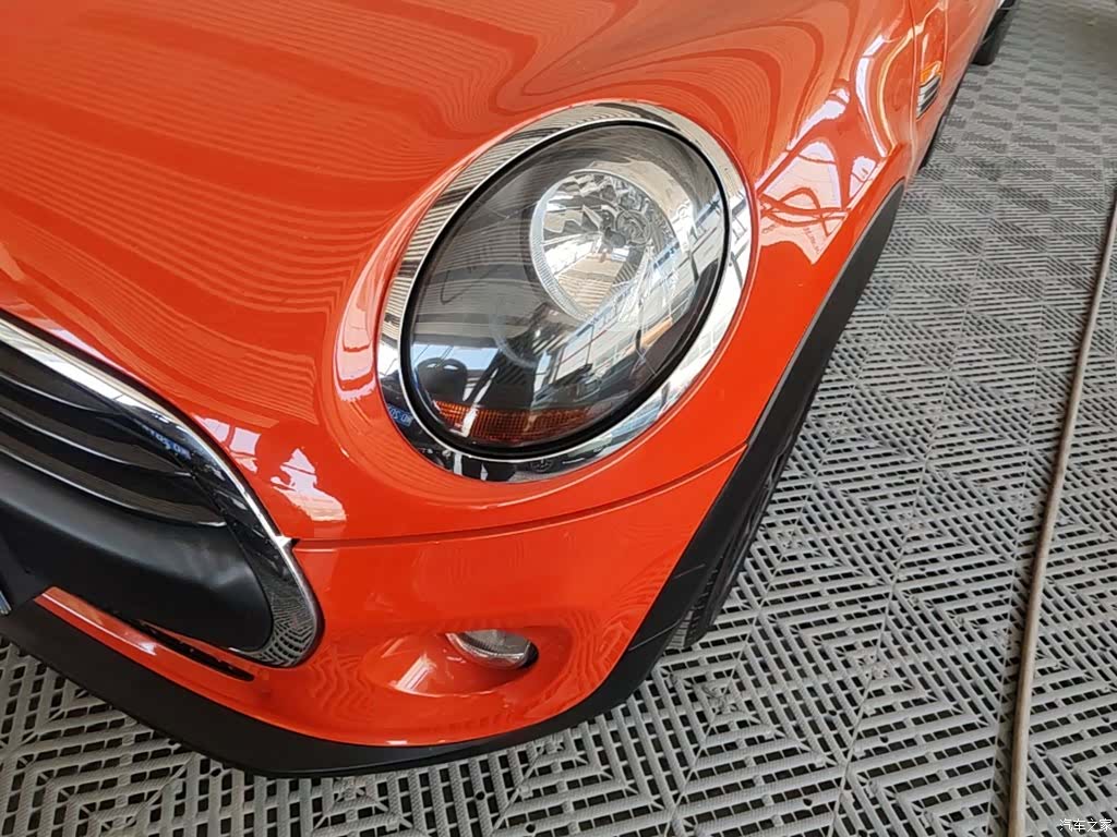 Mini ONE, 2019 24
