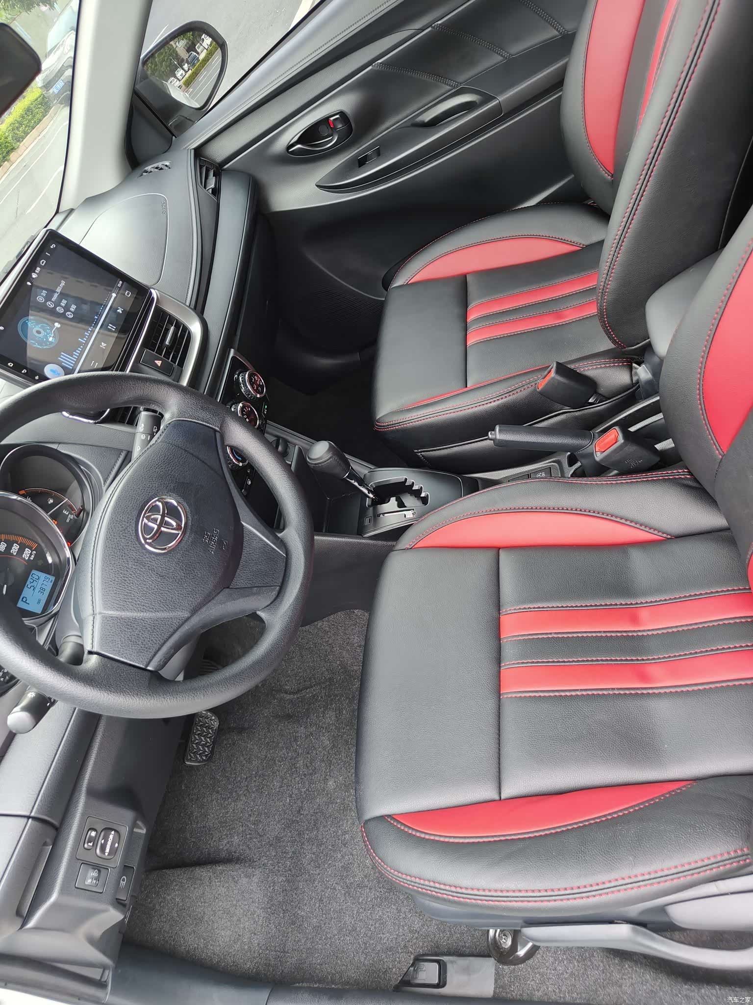 Toyota YARiS L, 2020 14