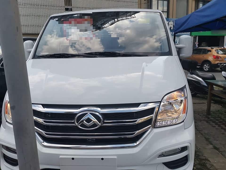 MAXUS Xintu V80
